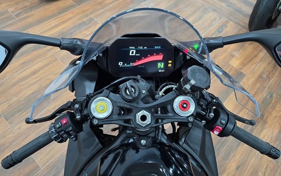 Gebrauchtmotorrad BMW S 1000 RR - Bild 3