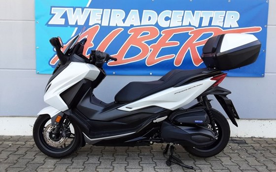 Gebrauchtmotorrad Honda Forza 350 - Bild 5