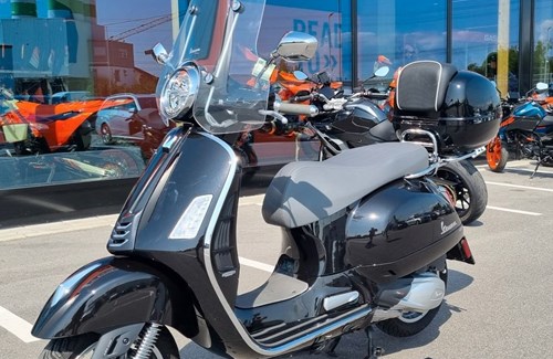 Gebrauchtmotorrad Vespa GTS 300
