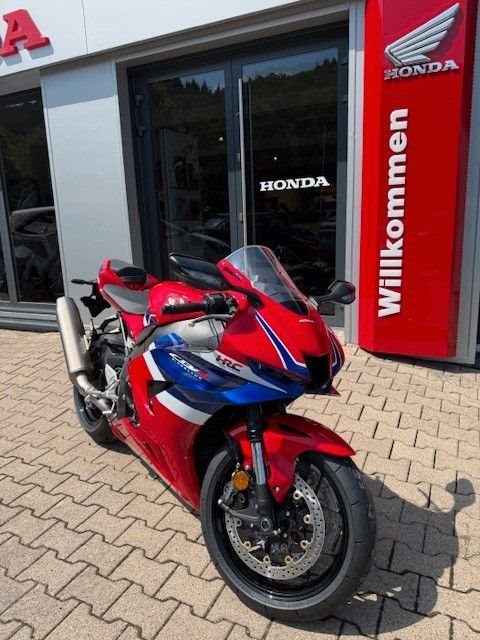 Honda CBR1000RR-R Fireblade