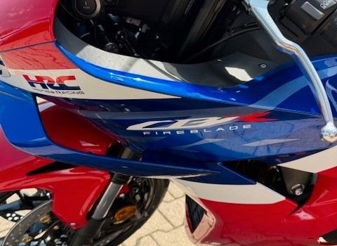 Neufahrzeug Honda CBR1000RR-R Fireblade - Bild 11
