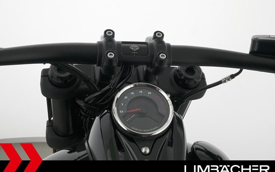 Gebrauchtmotorrad Harley-Davidson Softail Fat Bob 114 FXFBS - Bild 23