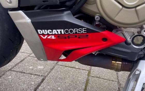 Gebrauchtmotorrad Ducati Streetfighter V4 SP2 - Bild 2
