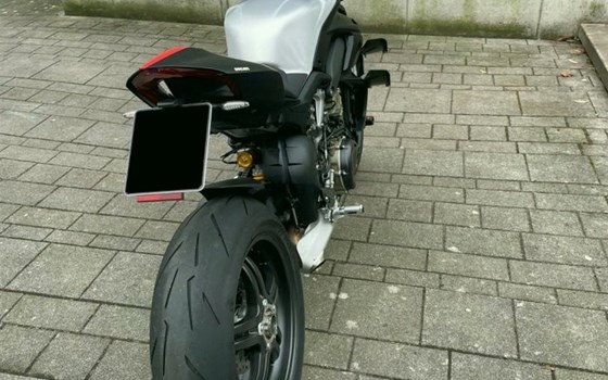 Gebrauchtmotorrad Ducati Streetfighter V4 SP2 - Bild 9
