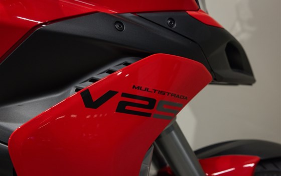 Neufahrzeug Ducati Multistrada V2 S - Bild 6 Neufahrzeug Ducati Multistrada V2 S - Bild 6