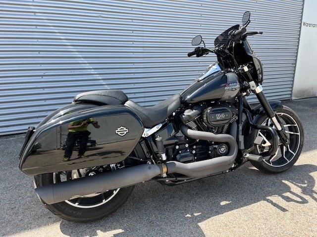 Harley-Davidson Softail Sport Glide FLSB (Vivid Black) - Bild 7