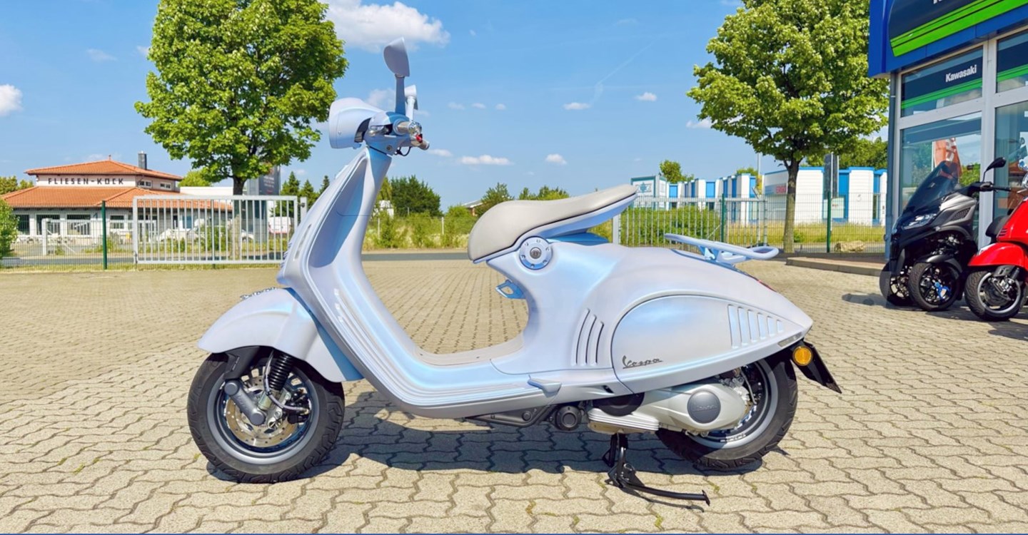Angebot Vespa 946 Snake