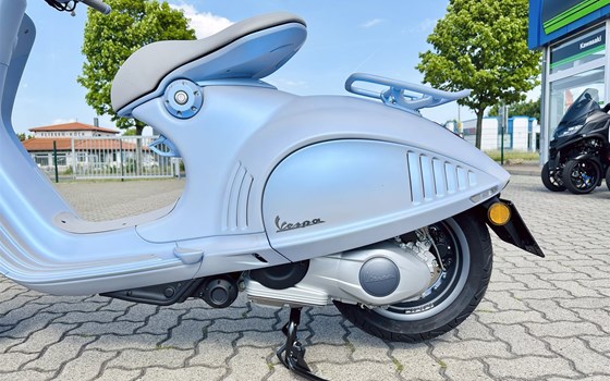 Neufahrzeug Vespa 946 Snake - Bild 11