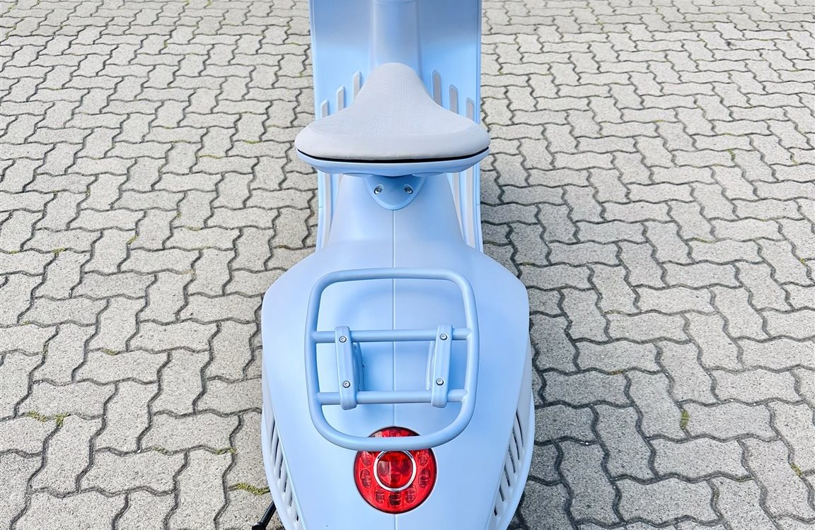 Angebot Vespa 946 Snake