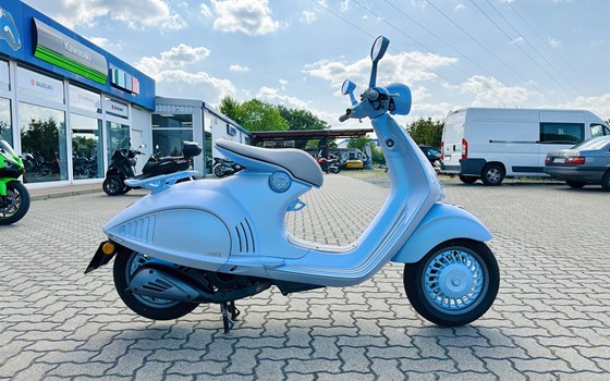 Neufahrzeug Vespa 946 Snake - Bild 6