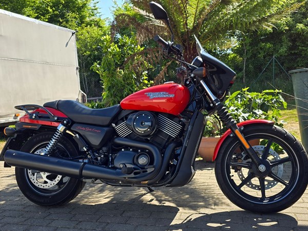 Gebrauchtmotorrad Harley-Davidson Street 750