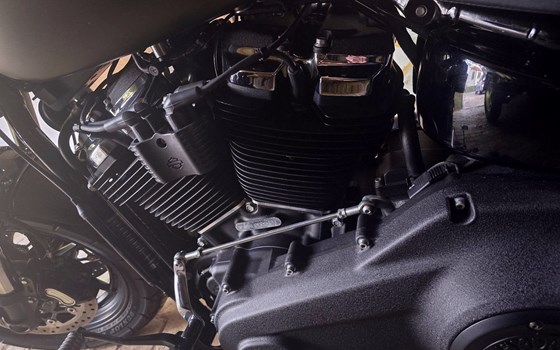 Gebrauchtmotorrad Harley-Davidson Softail Fat Bob 114 FXFBS - Bild 4