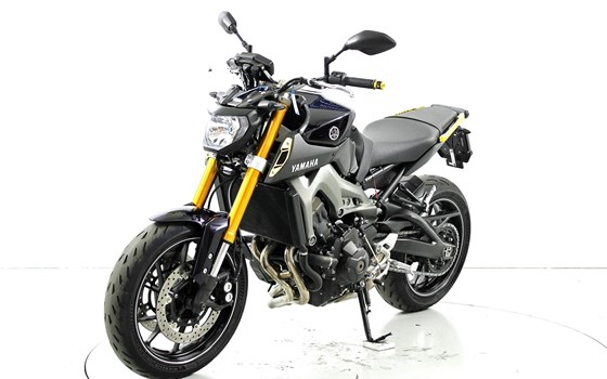 Motorrad Occasion Yamaha MT-09 - Bild 3