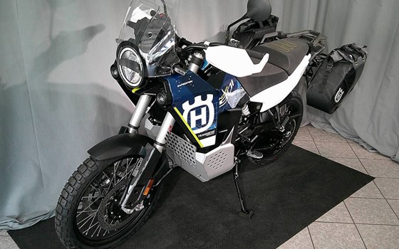 Neufahrzeug Husqvarna Norden 901 Expedition - Bild 13