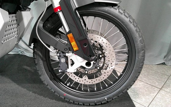 Neufahrzeug Husqvarna Norden 901 Expedition - Bild 9