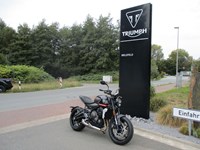 Gebrauchtmotorrad Triumph Trident 660