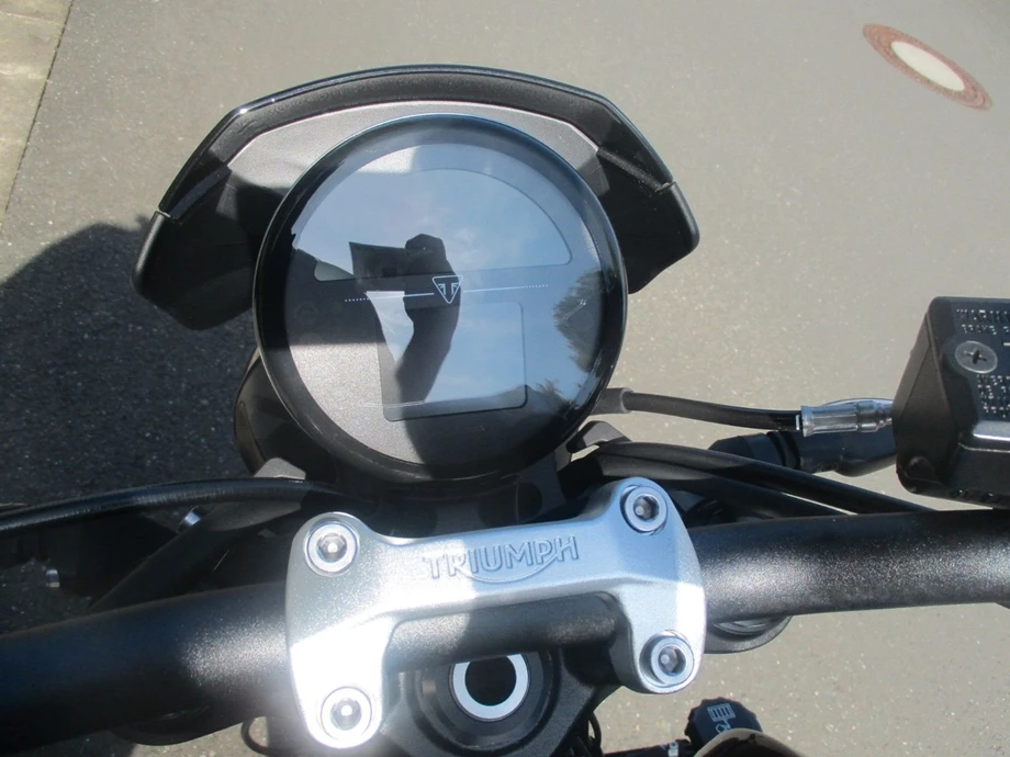 Angebot Triumph Trident 660 Triple Tribute Bild 10: Angebot Triumph Trident 660 Triple Tribute