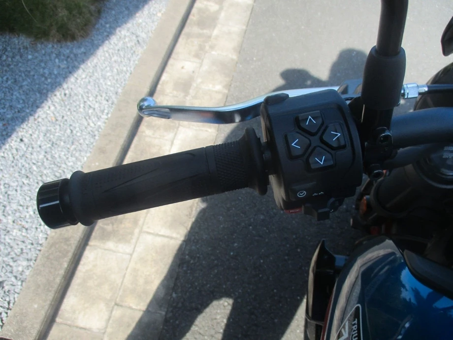 Angebot Triumph Trident 660 Triple Tribute Bild 12: Angebot Triumph Trident 660 Triple Tribute