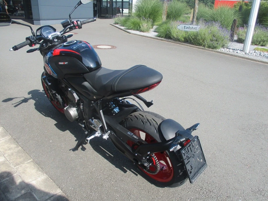 Angebot Triumph Trident 660 Triple Tribute Bild 7: Angebot Triumph Trident 660 Triple Tribute