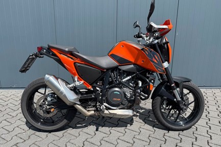 KTM 690 Duke