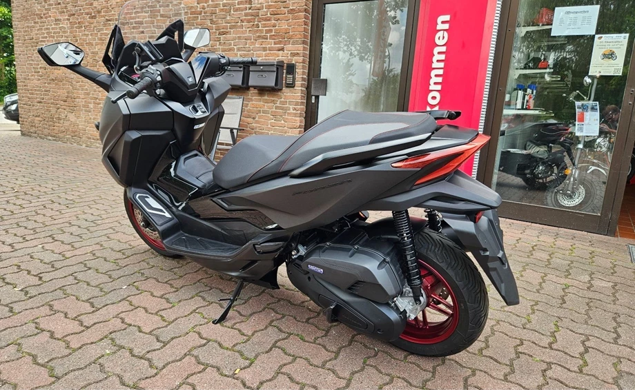 Offer Honda Forza 125 Bild 3: Offer Honda Forza 125