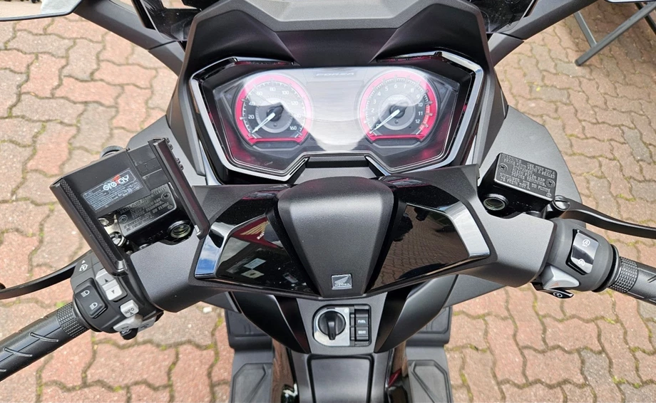 Offer Honda Forza 125 Bild 7: Offer Honda Forza 125