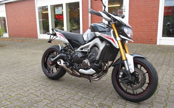 Gebrauchtmotorrad Yamaha MT-09 Street Rally - Bild 1