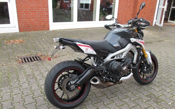 Gebrauchtmotorrad Yamaha MT-09 Street Rally - Bild 3