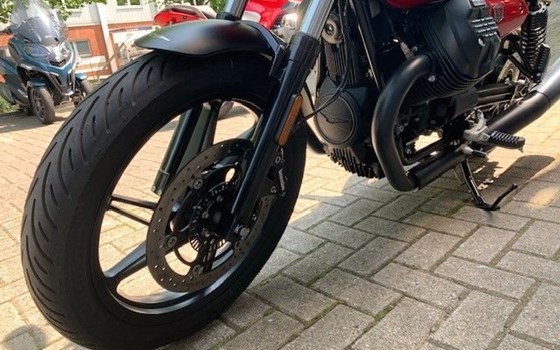 Gebrauchtmotorrad Moto Guzzi V7 Stone Corsa - Bild 4