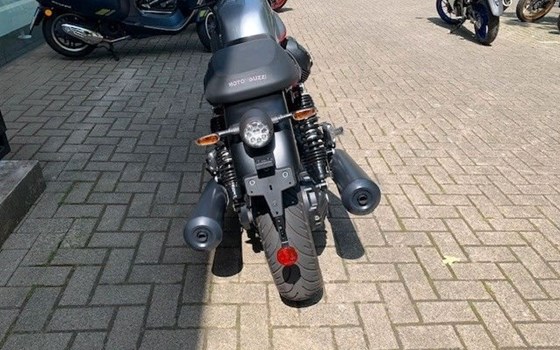 Gebrauchtmotorrad Moto Guzzi V7 Stone Corsa - Bild 8