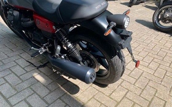 Gebrauchtmotorrad Moto Guzzi V7 Stone Corsa - Bild 9