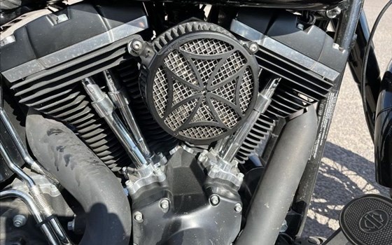 Gebrauchtmotorrad Harley-Davidson Softail Slim FLS - Bild 11