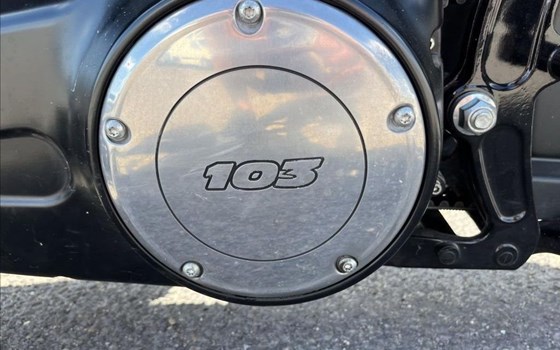 Gebrauchtmotorrad Harley-Davidson Softail Slim FLS - Bild 6