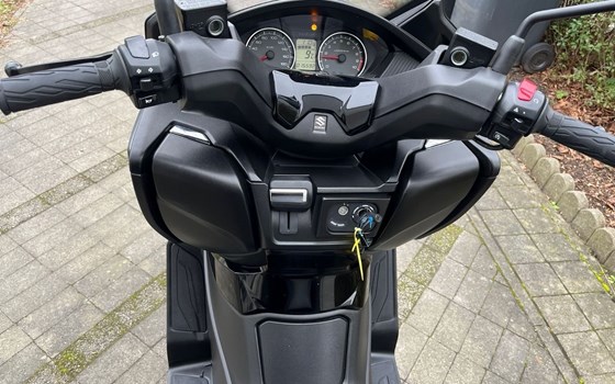 Gebrauchtmotorrad Suzuki Burgman 400 - Bild 11