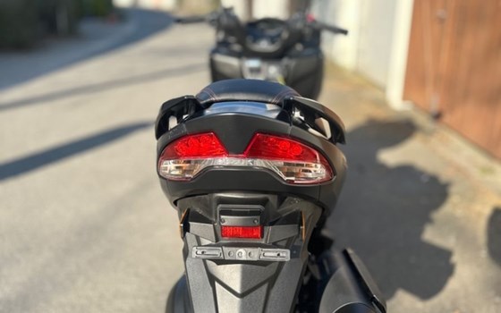 Gebrauchtmotorrad Suzuki Burgman 400 - Bild 12