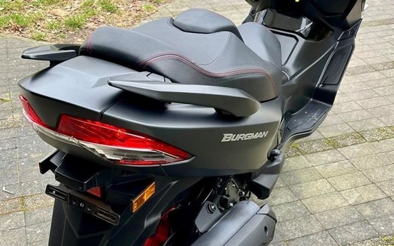 Gebrauchtmotorrad Suzuki Burgman 400 - Bild 6