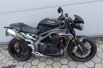 Triumph Speed Triple RS
