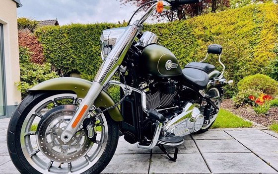 Gebrauchtmotorrad Harley-Davidson Softail Fat Boy 114 FLFBS - Bild 2