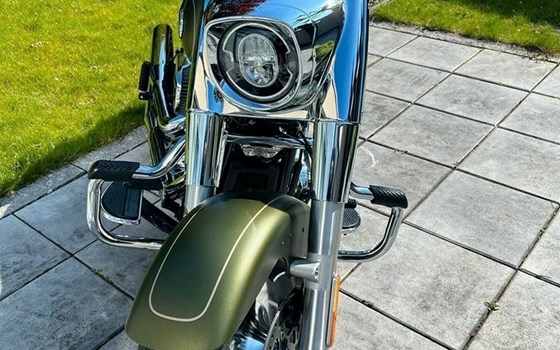 Gebrauchtmotorrad Harley-Davidson Softail Fat Boy 114 FLFBS - Bild 7