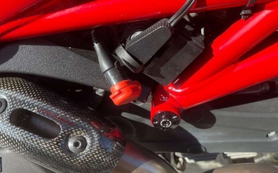 Gebrauchtmotorrad Ducati Monster 1100 Evo - Bild 7 Gebrauchtmotorrad Ducati Monster 1100 Evo - Bild 7