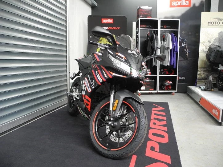 Angebot Aprilia RS 125 Replica Bild 4: Angebot Aprilia RS 125 Replica