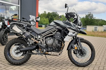Triumph Tiger 800 XCA