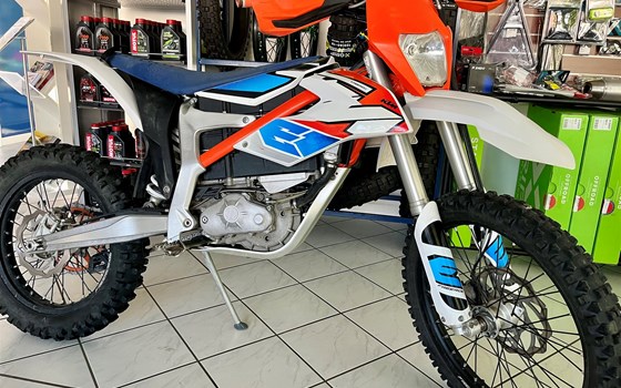 Gebrauchtmotorrad KTM Freeride E-XC - Bild 1 Gebrauchtmotorrad KTM Freeride E-XC - Bild 1
