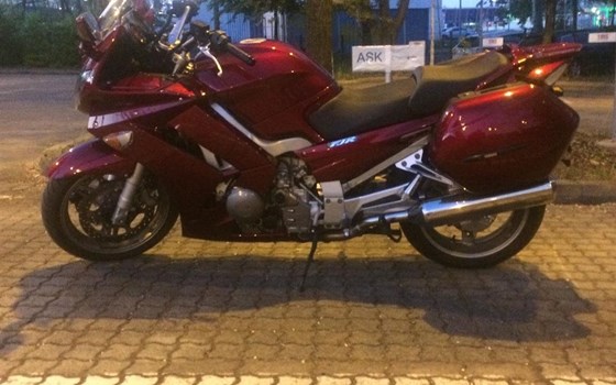 Gebrauchtmotorrad Yamaha FJR1300A - Bild 3 Gebrauchtmotorrad Yamaha FJR1300A - Bild 3