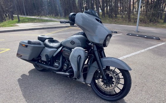 Gebrauchtmotorrad Harley-Davidson CVO Street Glide FLHXSE - Bild 1