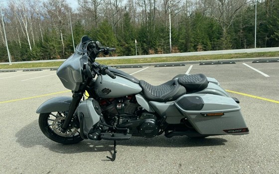 Gebrauchtmotorrad Harley-Davidson CVO Street Glide FLHXSE - Bild 3