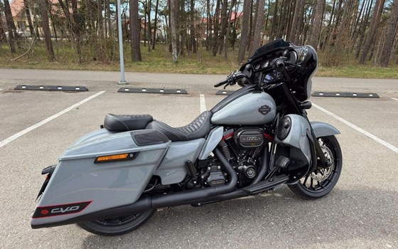 Gebrauchtmotorrad Harley-Davidson CVO Street Glide FLHXSE - Bild 5