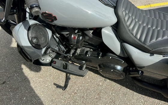 Gebrauchtmotorrad Harley-Davidson CVO Street Glide FLHXSE - Bild 8