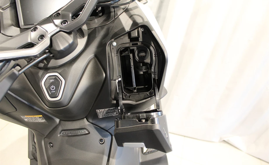 Angebot Yamaha TMAX Tech MAX Bild 12: Angebot Yamaha TMAX Tech MAX