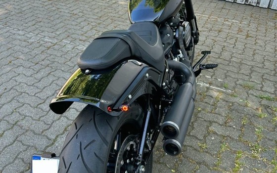 Gebrauchtmotorrad Harley-Davidson Softail Fat Bob 114 FXFBS - Bild 3